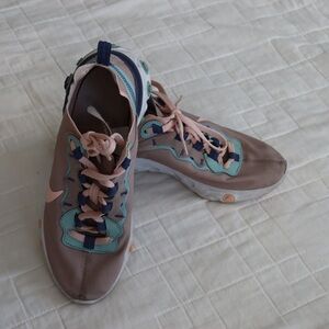 Nike React Element 55